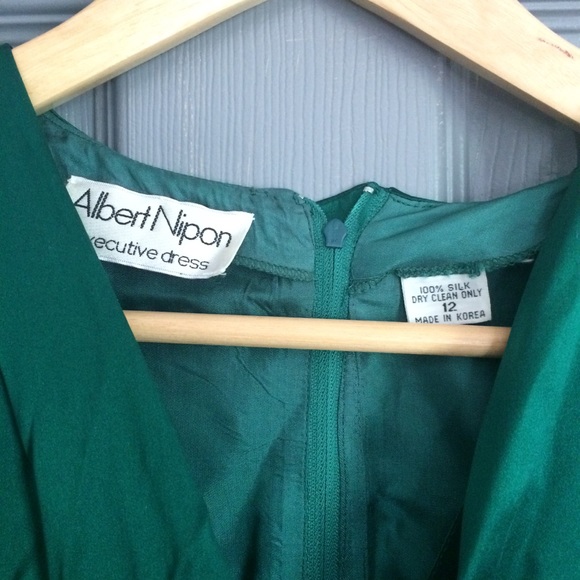 Vintage Emerald 100% Silk Dress - Picture 4 of 7